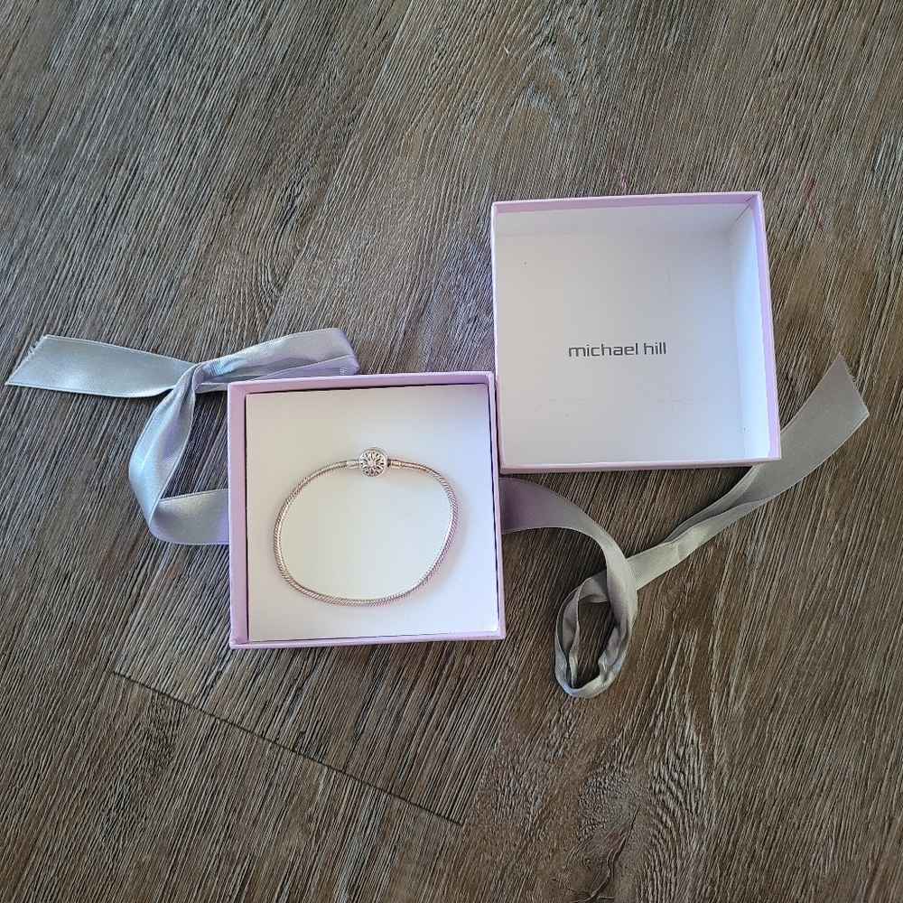 🆕 Michael Hill Emma & Roe 925 Sterling Silver CZ Charm Bracelet